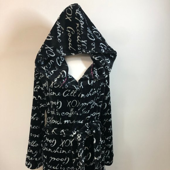 GUC Betsey Johnson "Fuzzy Feel" Robe - Picture 1 of 10